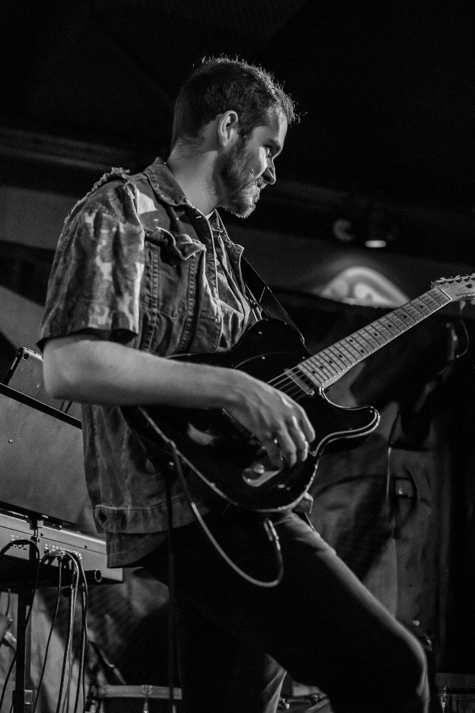 Black and white live photo of Stefano Rana
